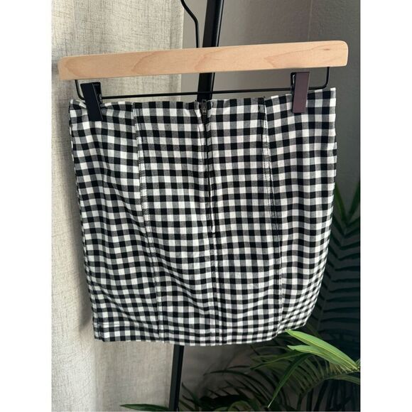 Free People Black White Gingham Stretch Modern Femme Shape Mini Skirt Size 2‎ - Picture 3 of 6